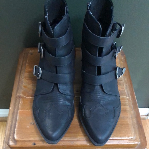 indigo rd yasmina western bootie